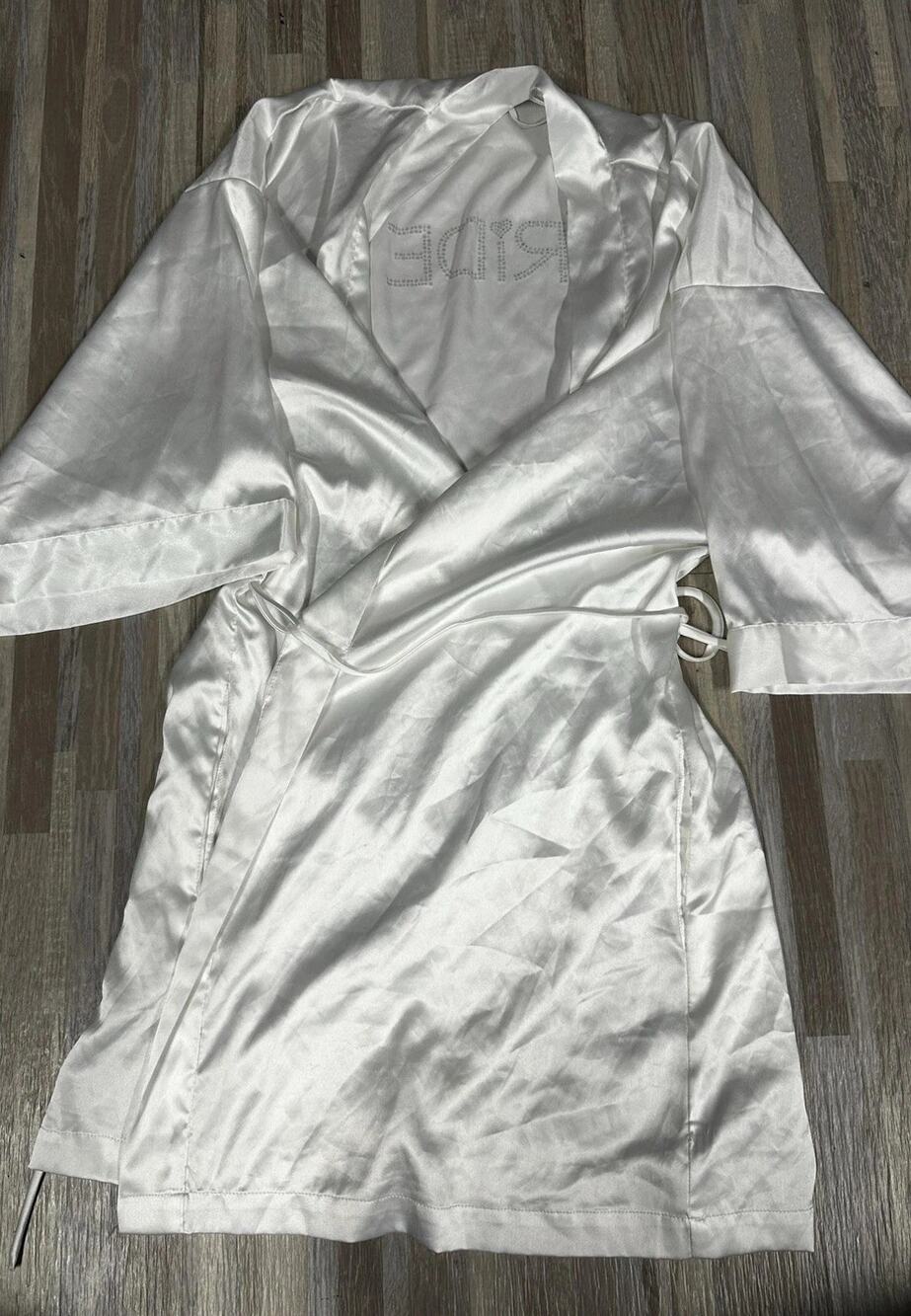 Victoria's Secret Robe Womens One Size White Satin Bride Rhinestone Kimono